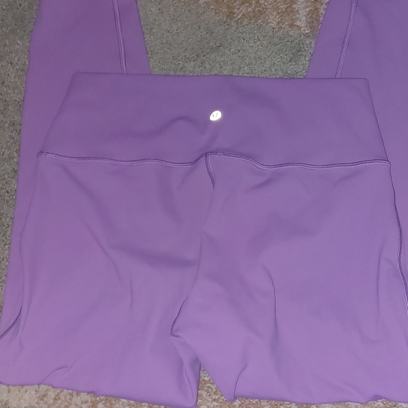 COPY - VEUC Lululemon Lined Wonder Unders 10 - Picture 2 of 5